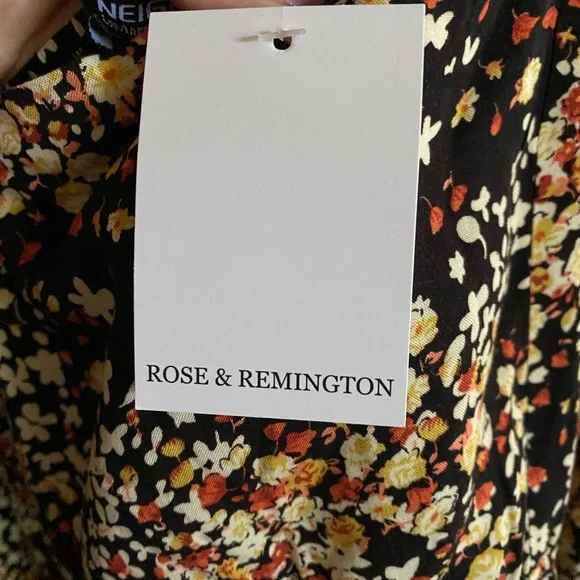Women’s Shop Neighbor Los Angeles  Rose & Remington Boho Floral Print Top - Picture 6 of 10